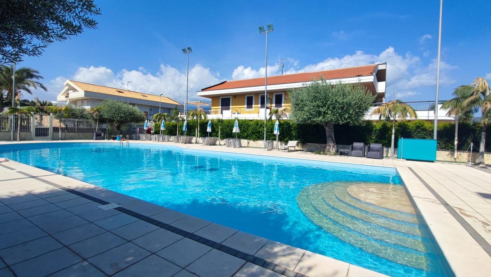 Le Ville Della Contea -Vacation Rentals Mascali Exterior foto